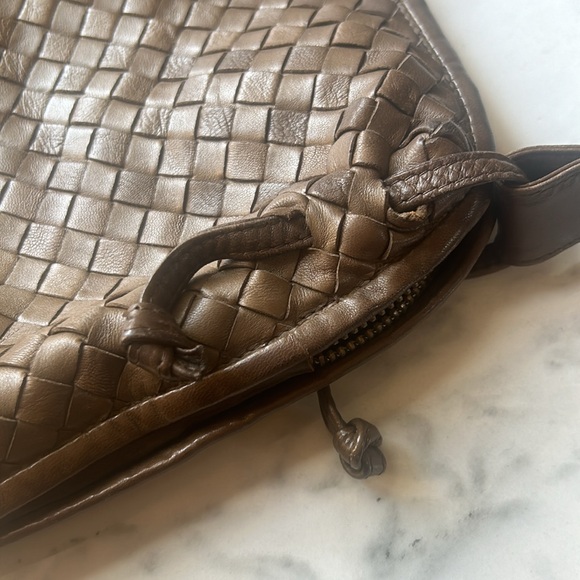 Bottega Veneta Chocolate Brown Intrecciato Leather Shoulder Bag Authentic - Picture 5 of 16